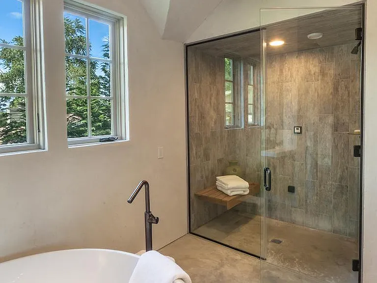 Rain Shower Suite