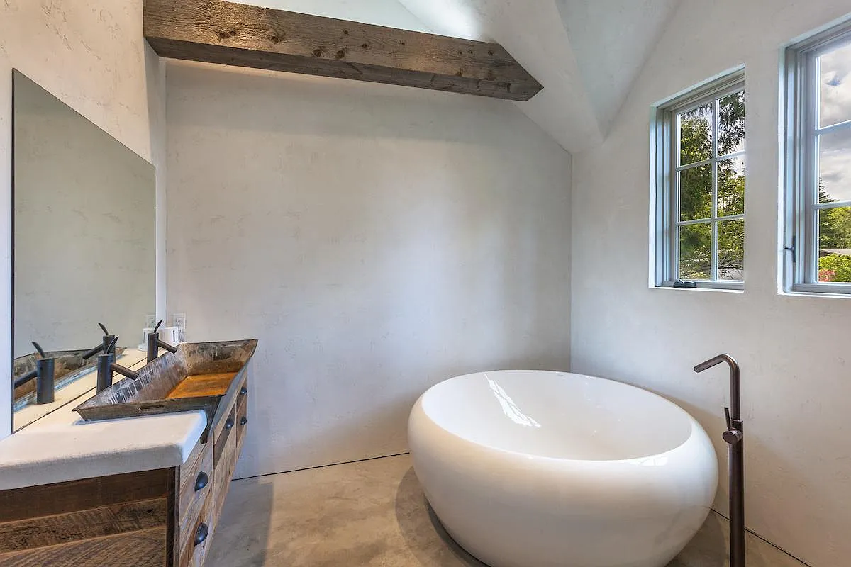 Private Bath